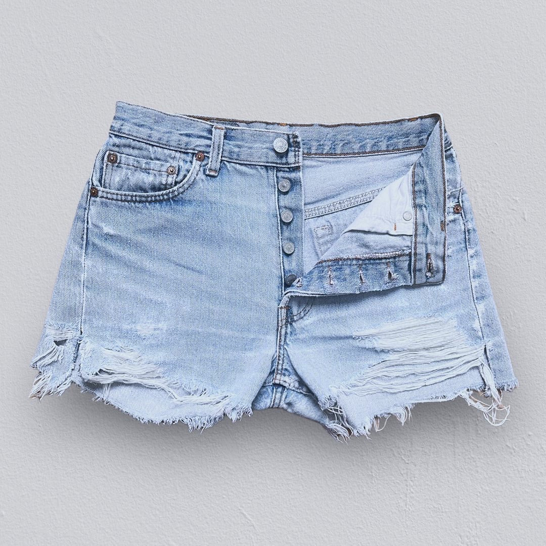 Z-VINTAGE 80s Levi’s 501 Cut-Off Denim Shorts