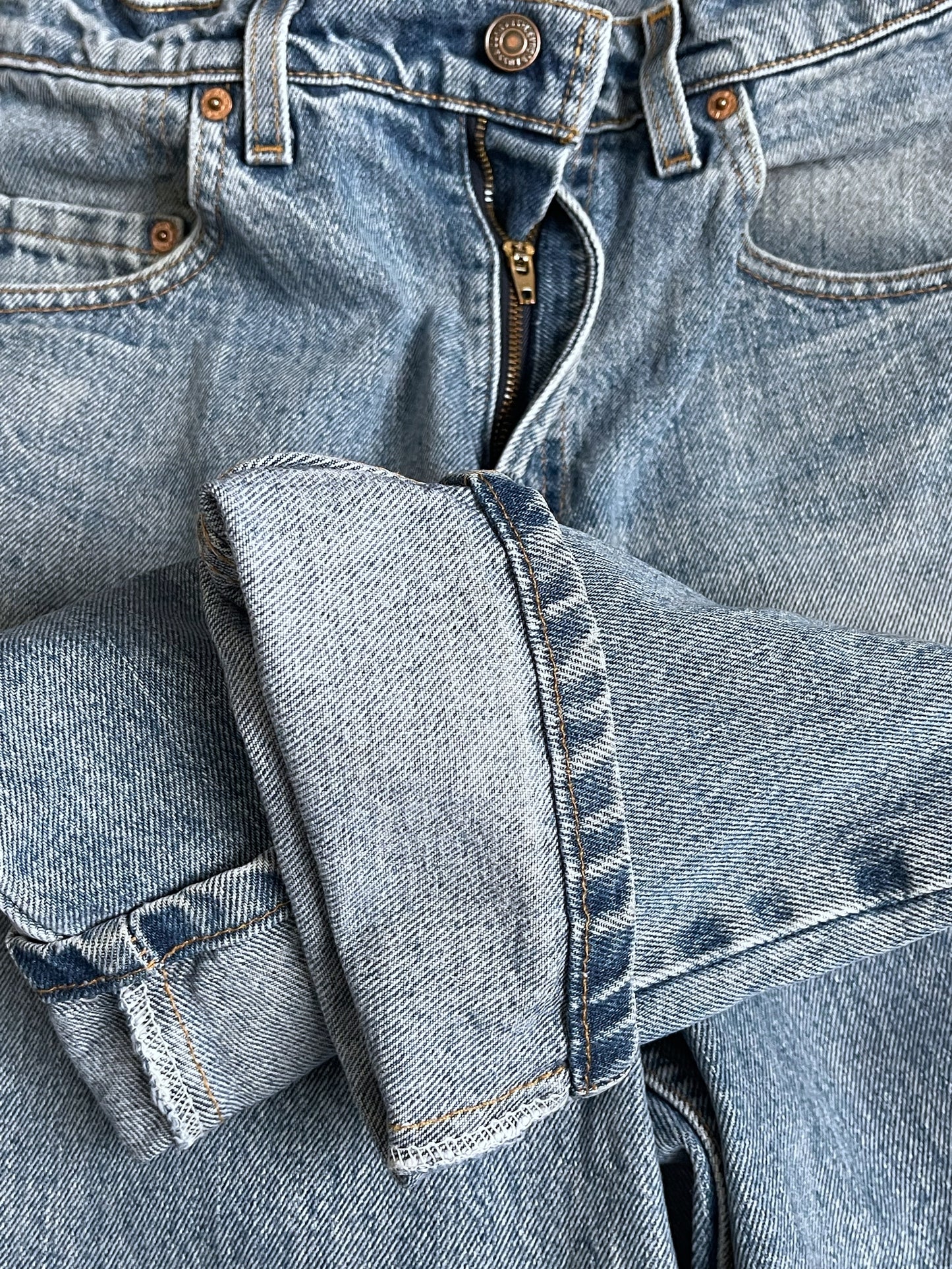 VINTAGE 90s Levi’s 560 Red Tab Denim Jeans