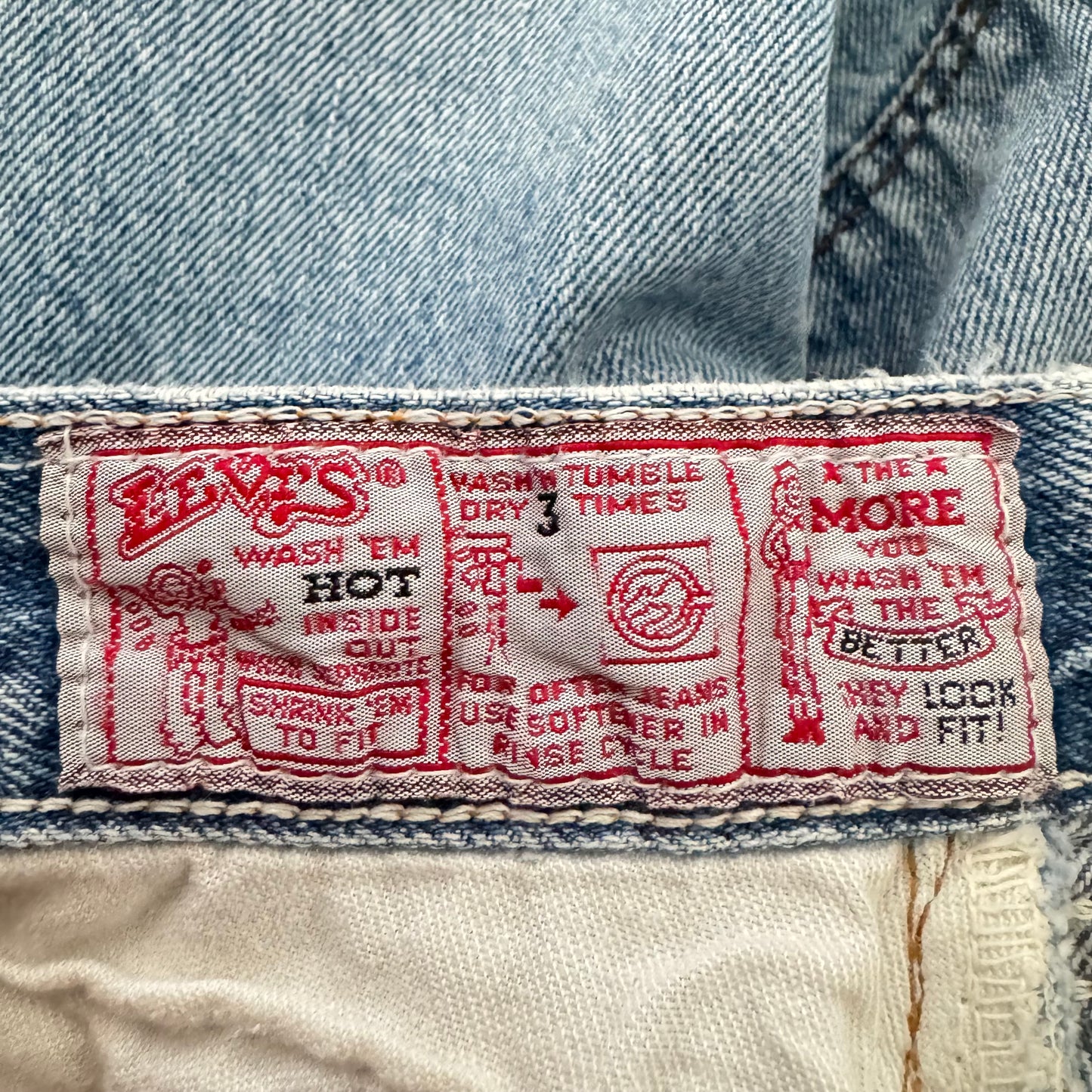 80s Levi’s 26501 Cut-Off Shorts