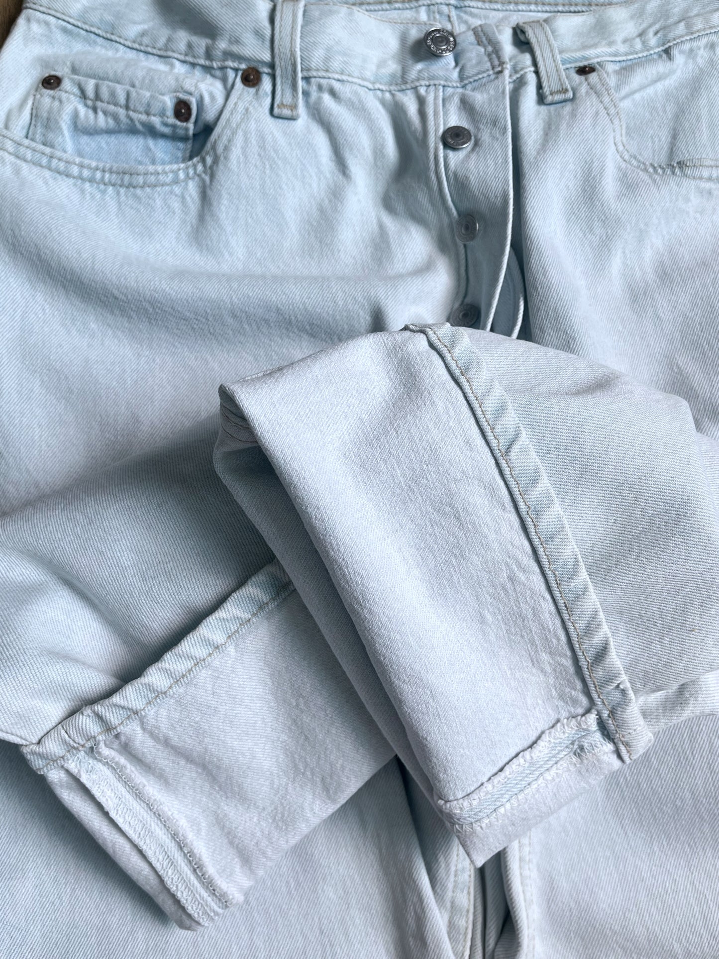 VINTAGE 90s Levis 501 Red Tab Jeans