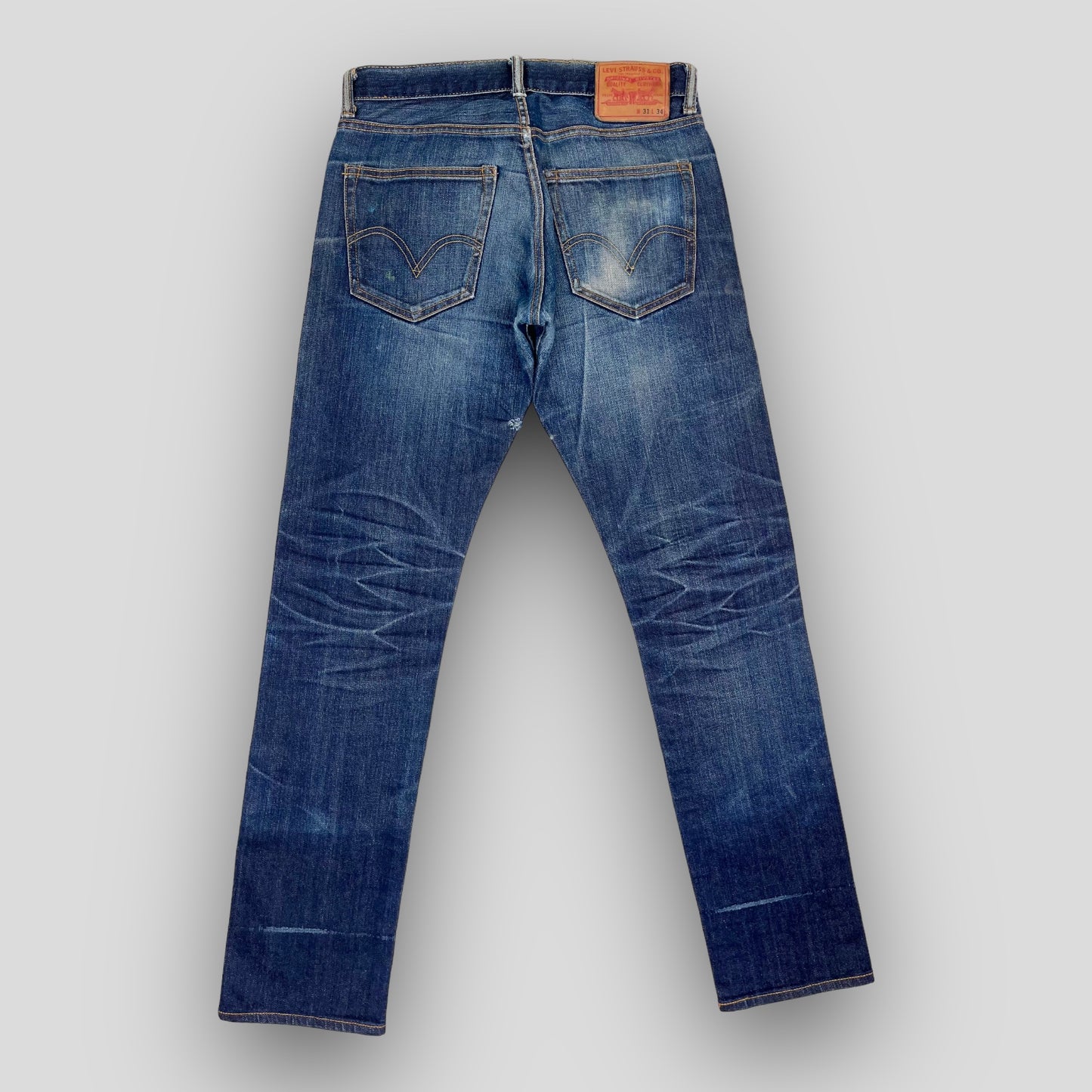 MID-RISE REDLINE SELVEDGE DENIM IN DIRTY FADE