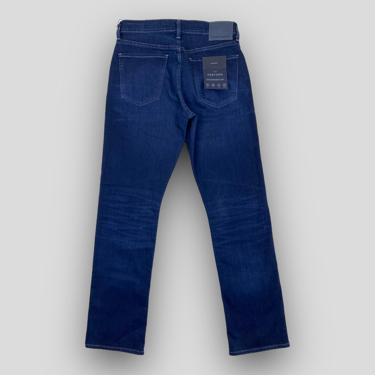 STRAIGHT LEG FIT IN COOL MAX DARK WASH