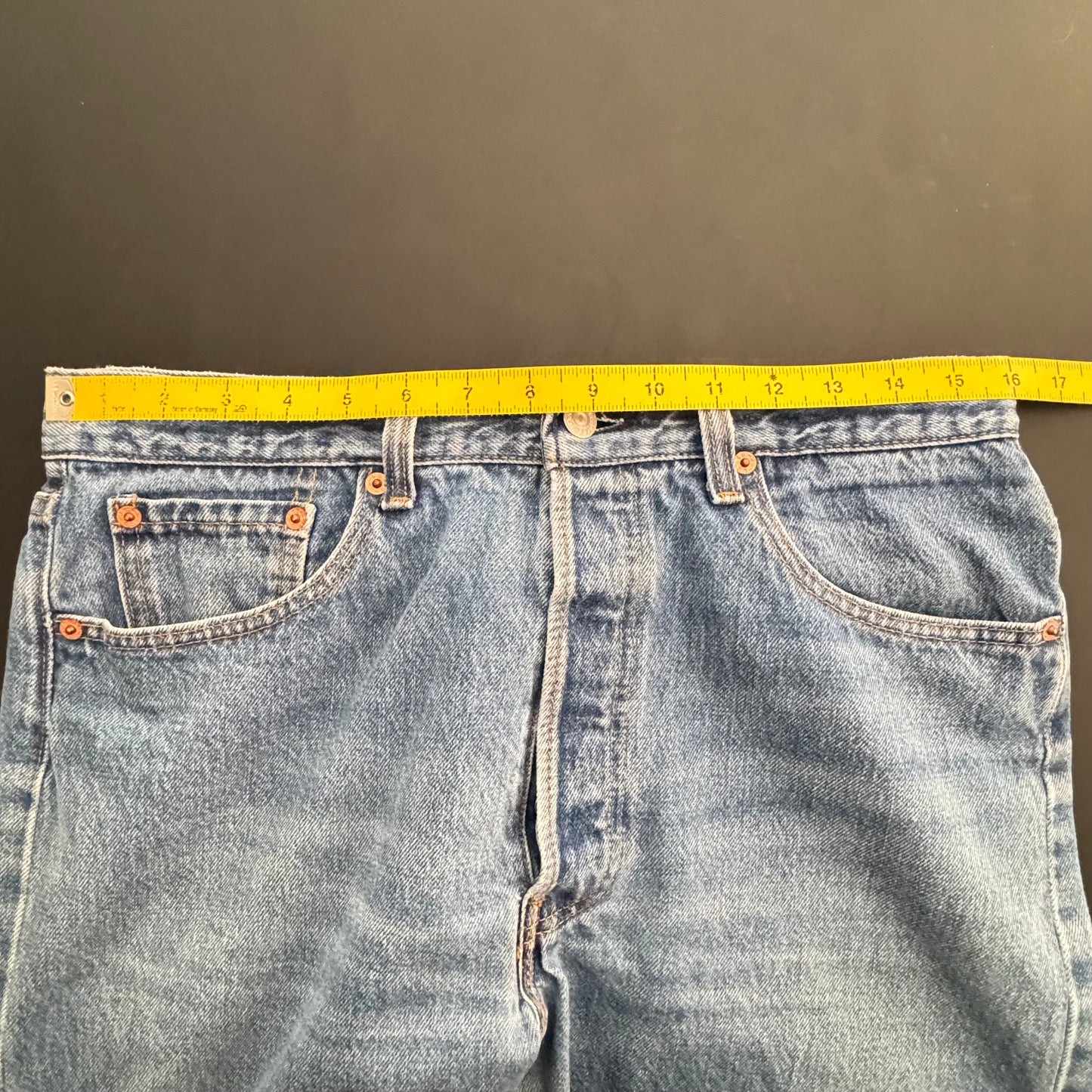 90s Levi’s 501 Jeans