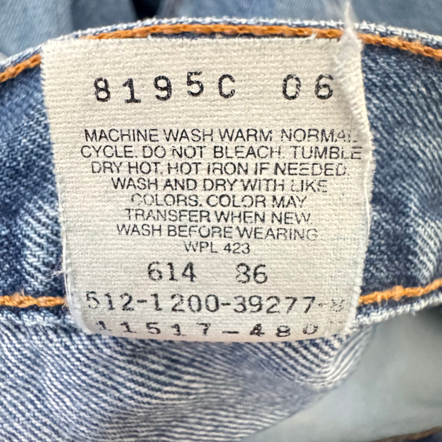00 Levi’s 517 Jeans