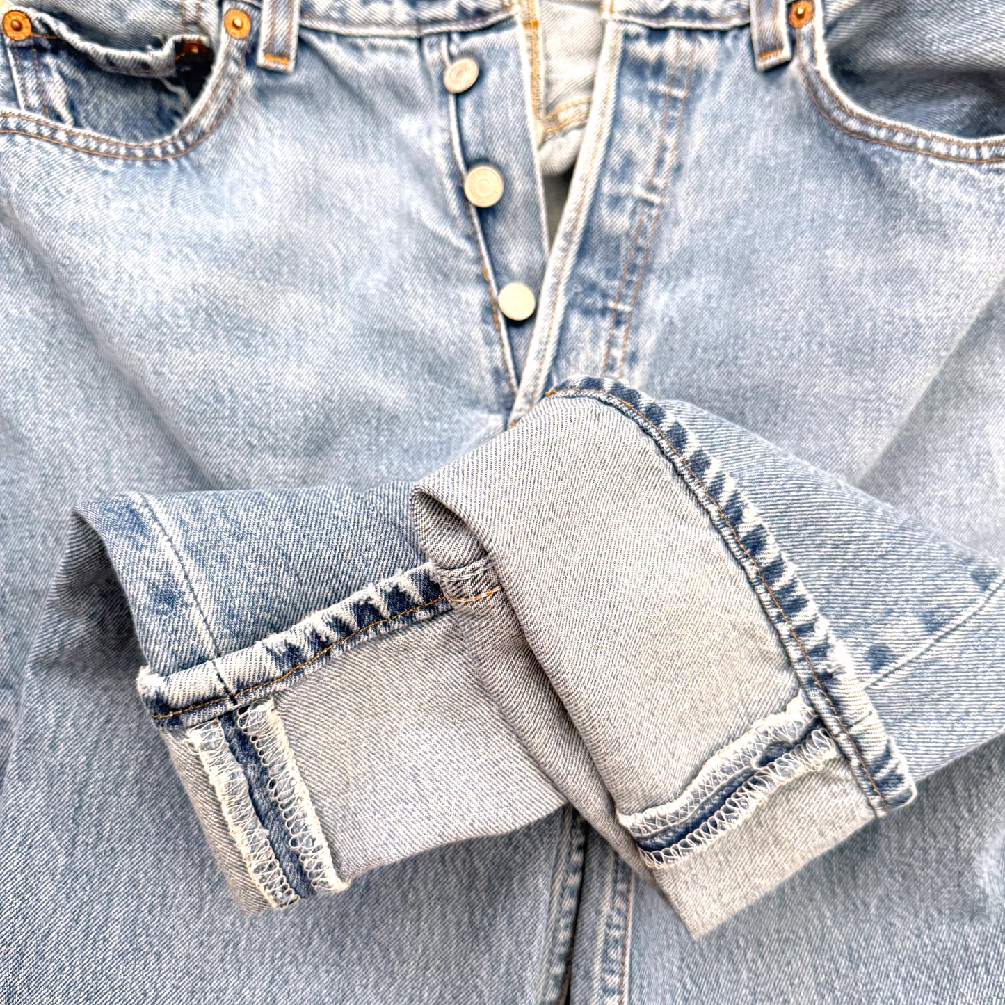 00 Levi’s 501 Jeans