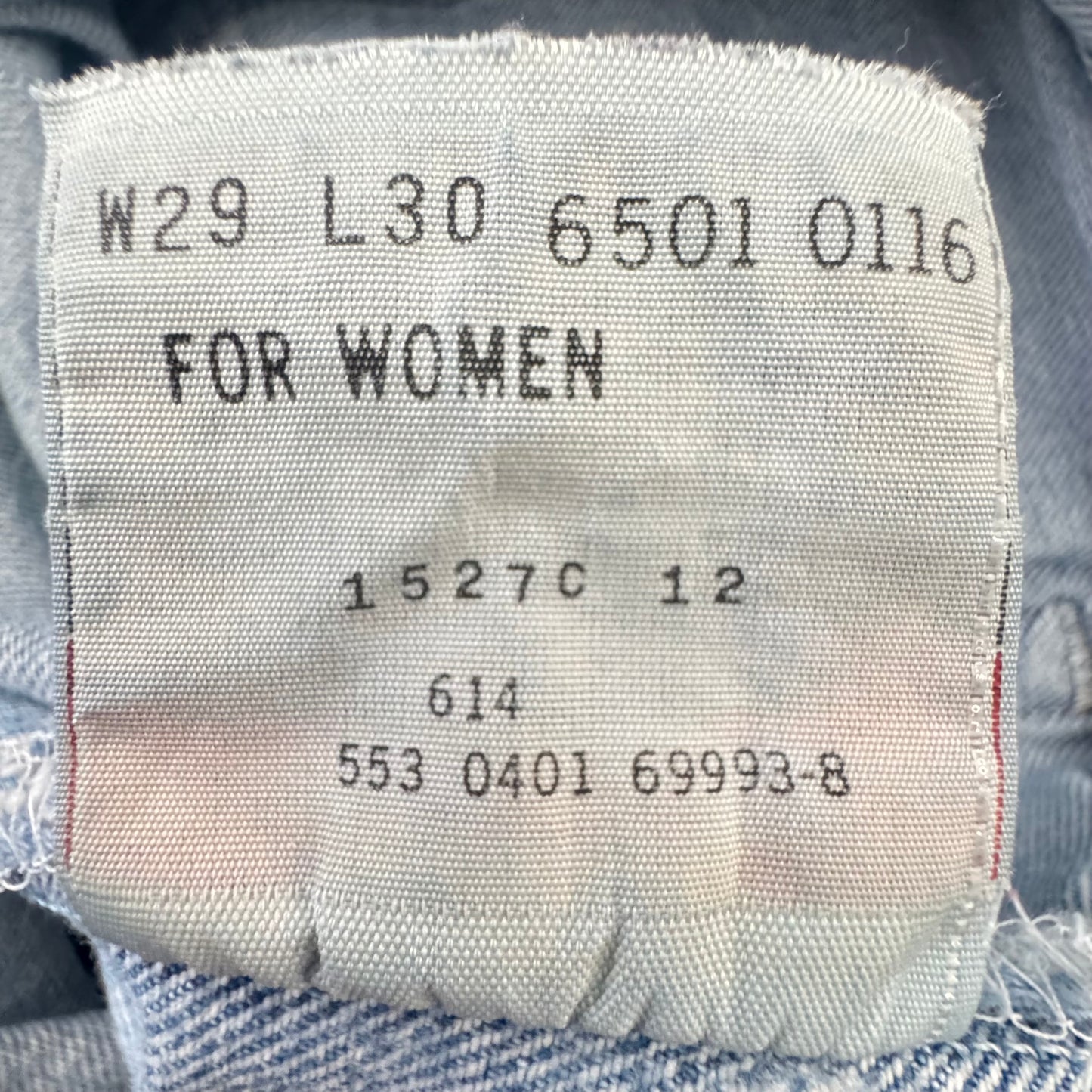 01 Levi’s 501 Jeans