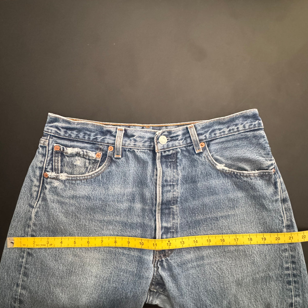 90s Levi’s 501 Jeans