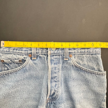 80s Levi’s 26501 Cut-Off Shorts