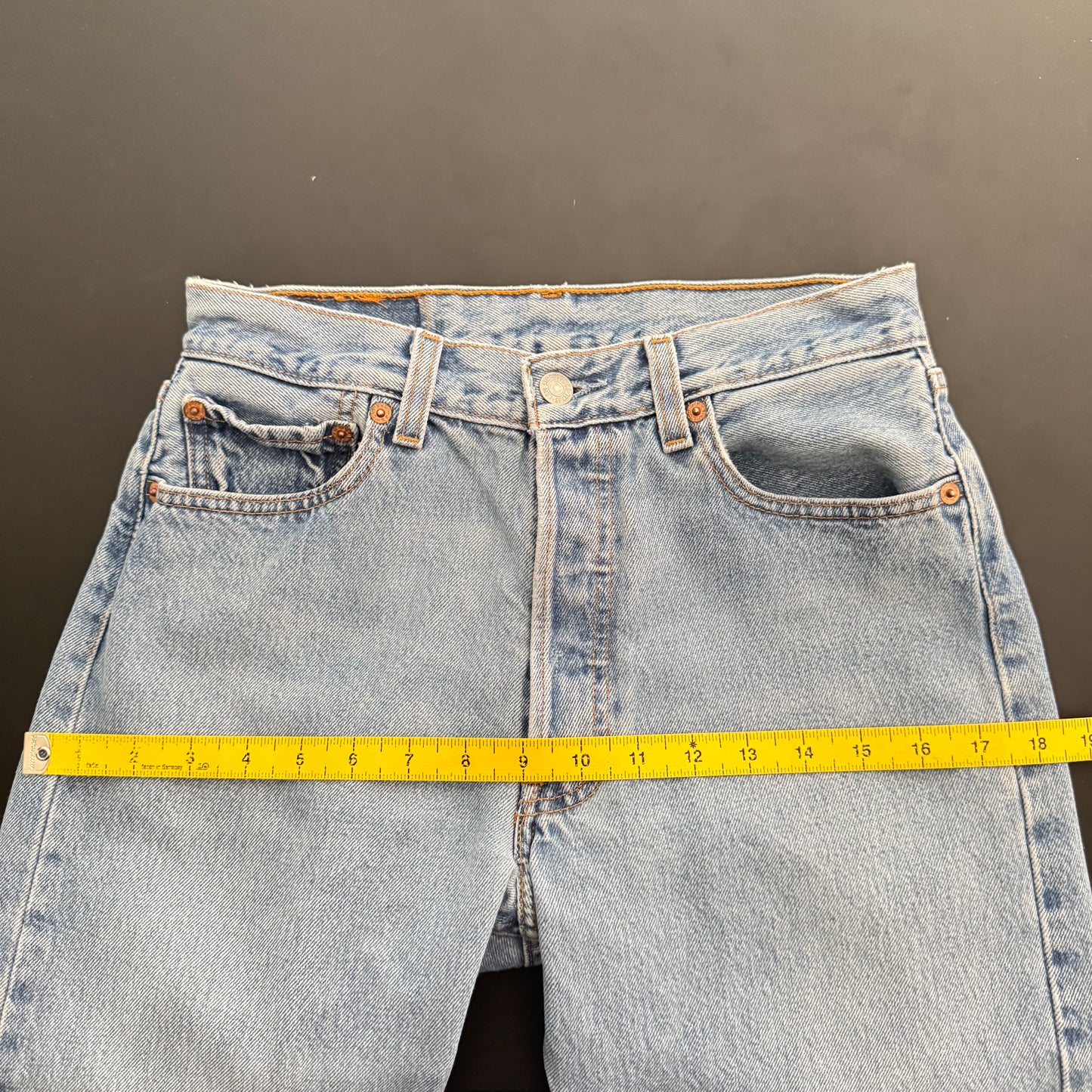 00 Levi’s 501 Jeans