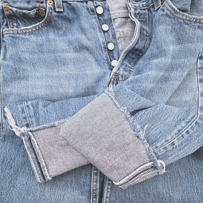 00 Levi’s 501 Jeans