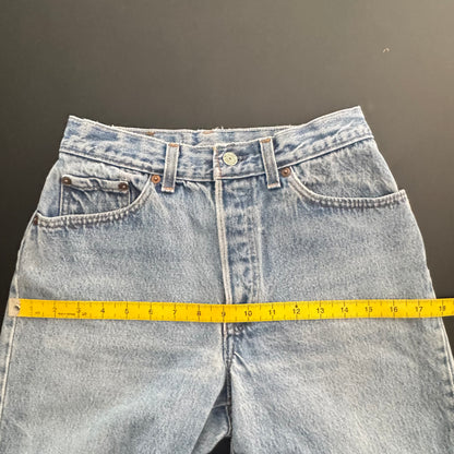 80s Levi’s 26501 Cut-Off Shorts