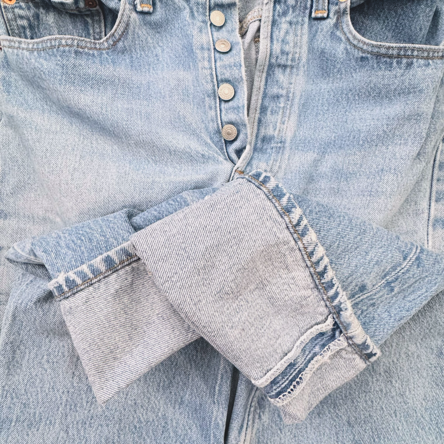 90s Levi’s 501 Jeans