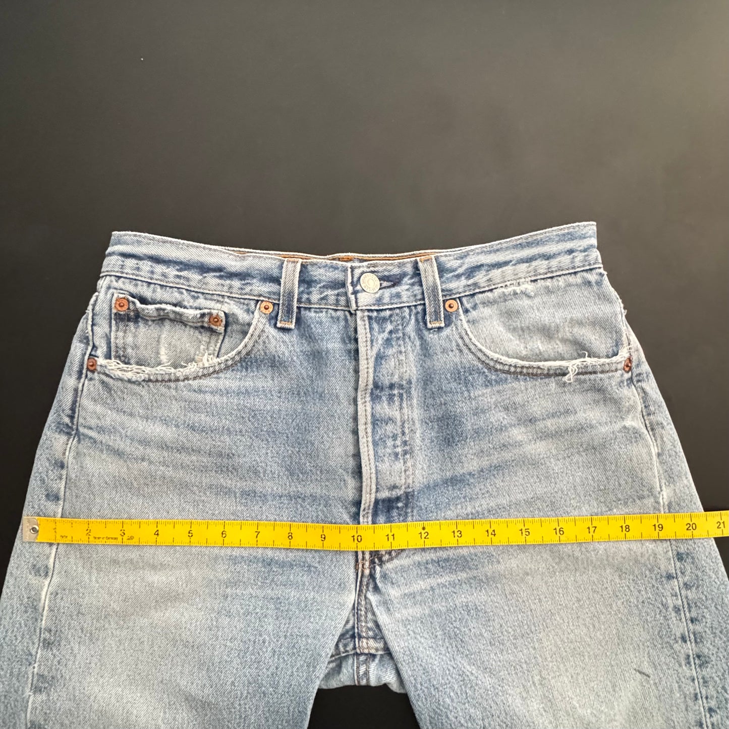 90s Levi’s 501 Jeans