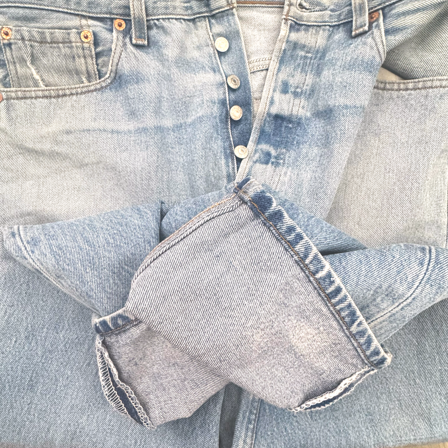 90s Levi’s 501 Jeans
