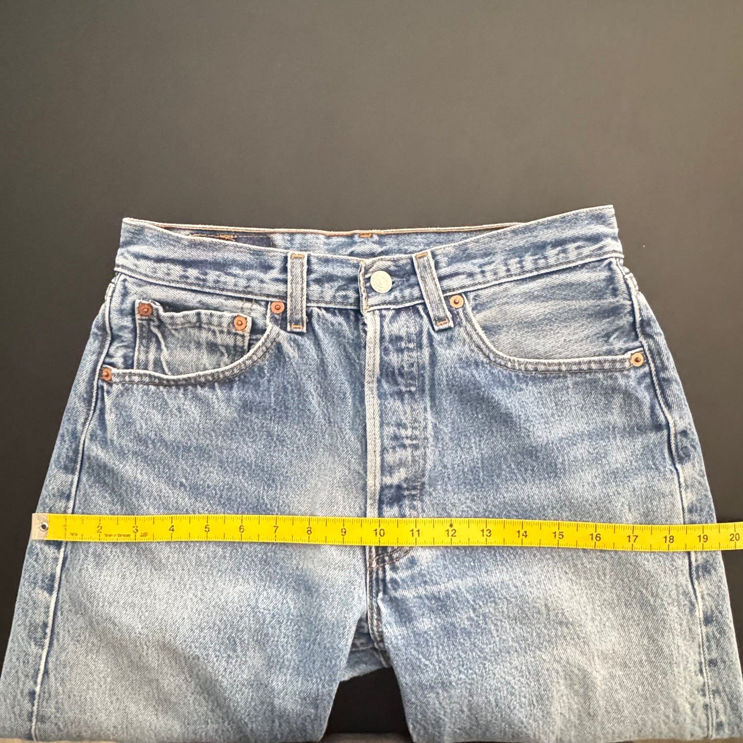 90s Levi’s 501 Jeans