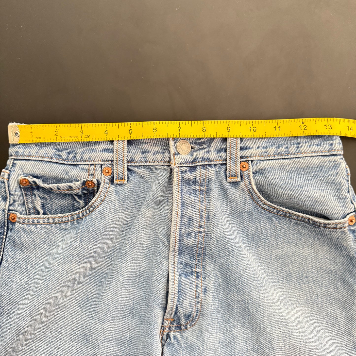 00 Levi’s 501 Jeans